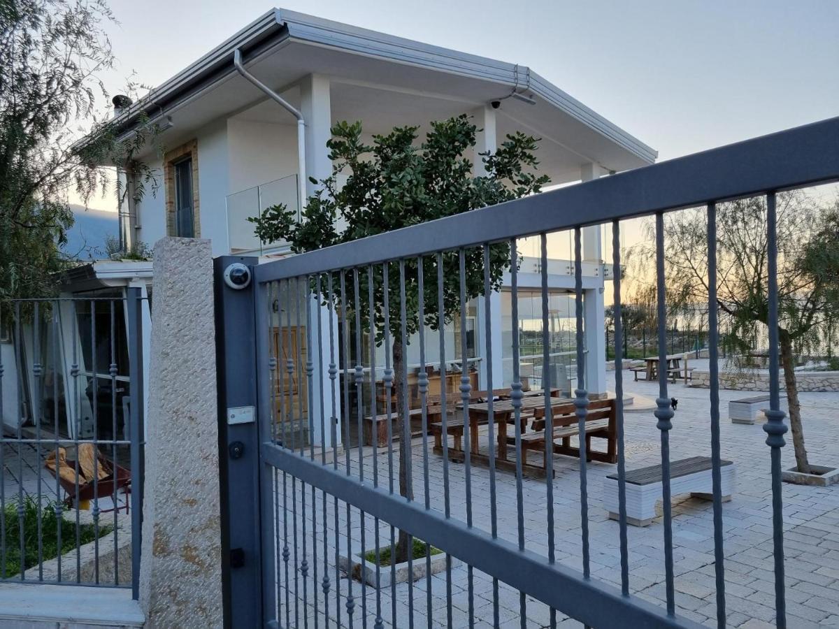 B&B San Michele Cagnano Varano Exterior photo